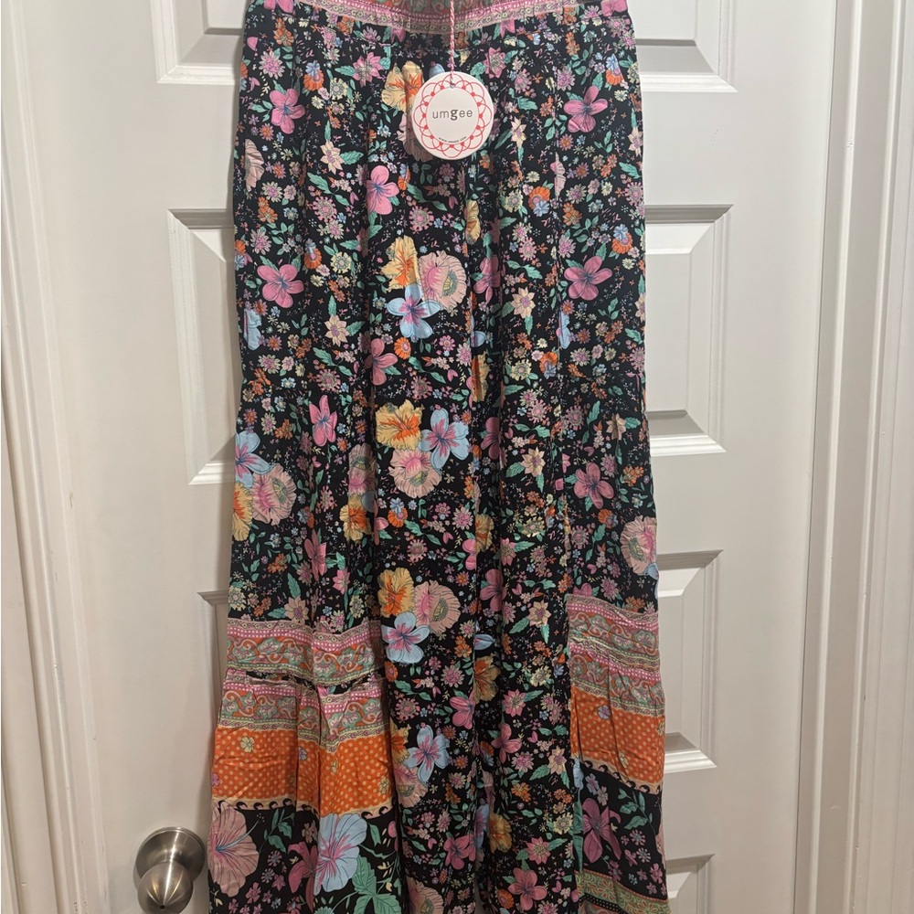 B38 Umgee  Bohemian Floral Wide Leg Pants Black NEW